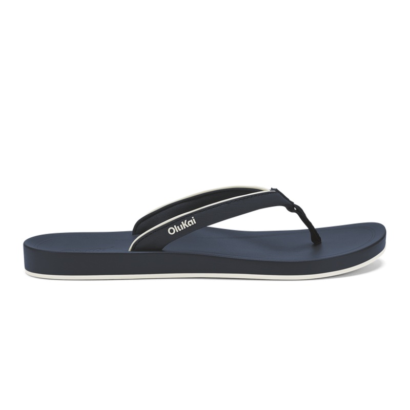 Olukai Women’s ‘Uiki Beach Sandals Bright White/Lava Rock 6