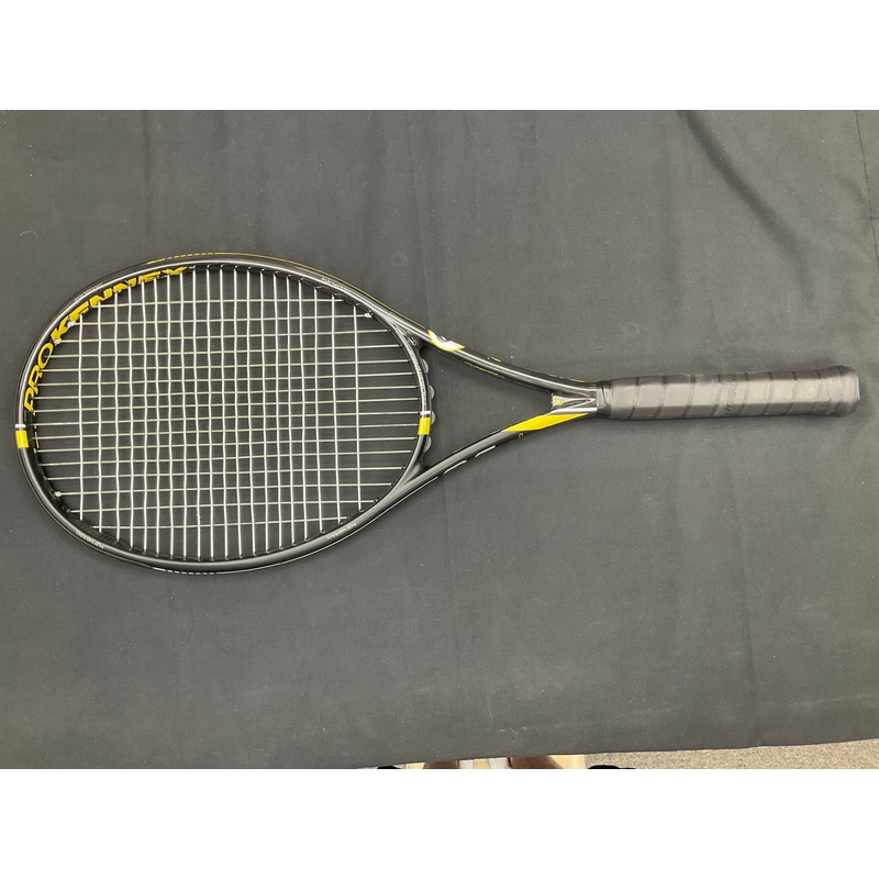 Pro Kennex Kinetic Q+5X Pro – 4 3/8 Grip Size