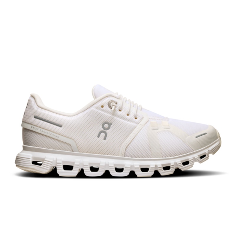 ON Women’s Cloud 6 White/White 5