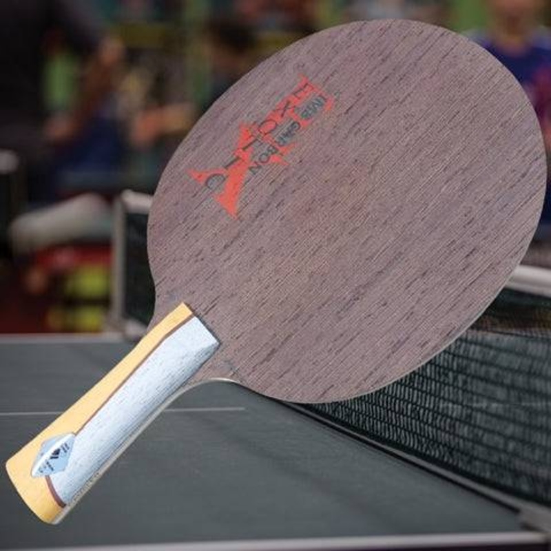 Gambler – WingWood IM8 Carbon – Offensive Table Racket