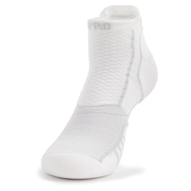 Experia Prolite Ultra-Light Cushion No Show Tab Tennis Socks White
